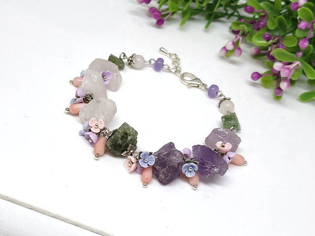 Bratara ametist,peridot si cuart brut ,coral somon cu floricele colorate /placat argint