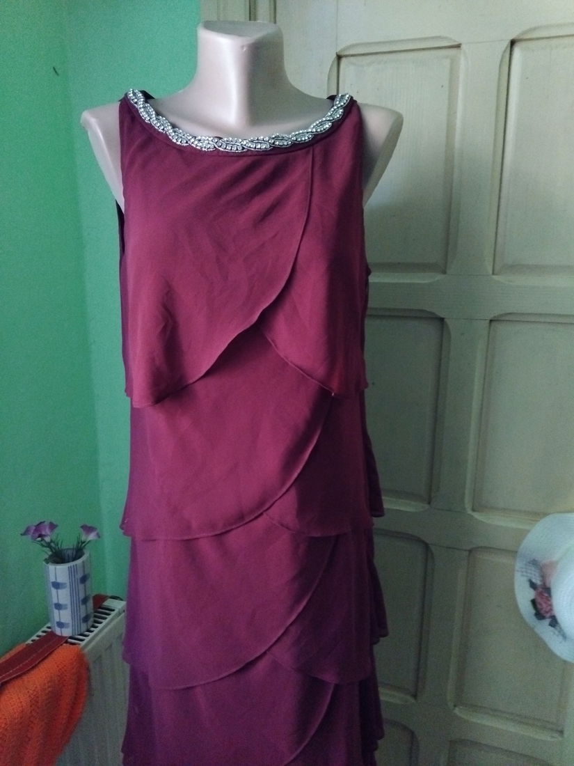 Rochie C. BERG, cu colier propriu, strasuri