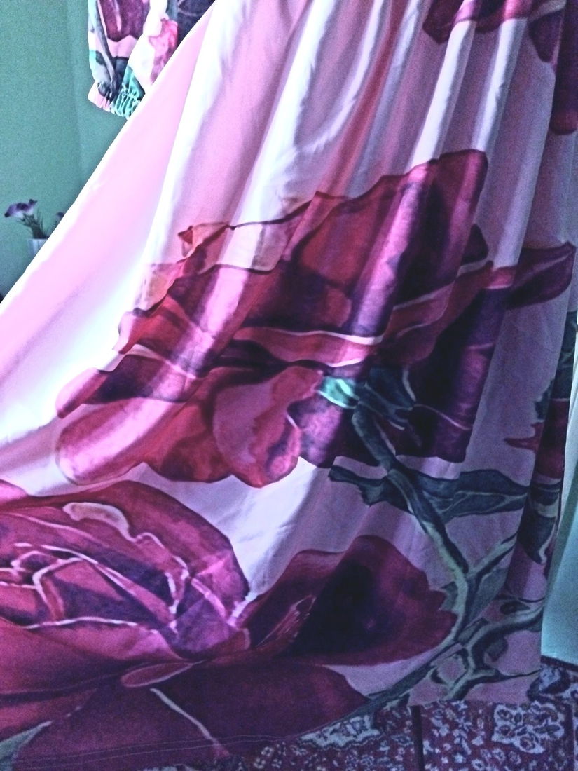 Rochie print floral 3D, spectaculos