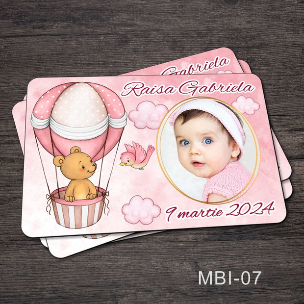 Marturii botez ieftine - Magneti frigider pentru fete cu ursulet in balon cu aer cald
