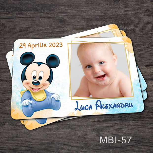 Marturii ieftine botez - Magneti personalizati pentru baieti cu Mickey Mouse