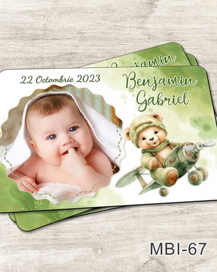 Marturii ieftine botez - Magneti personalizati pentru baieti cu Ursulet in avion