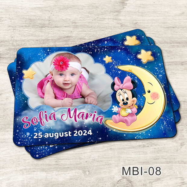 Marturii botez ieftine - Magneti frigider pentru fete cu Minnie Mouse pe luna