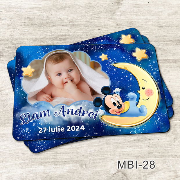 Marturii botez ieftine - Magneti frigider pentru baieti cu Mickey Mouse pe luna