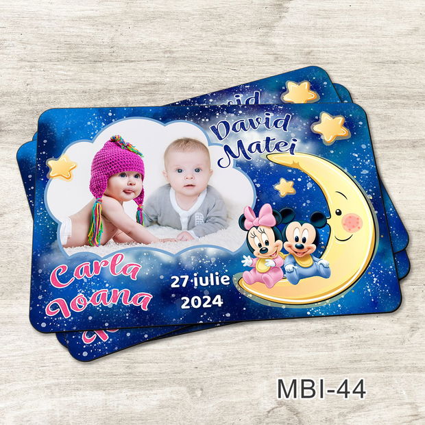 Marturii botez ieftine - Magneti frigider pentru gemeni cu Minnie si Mickey Mouse pe luna