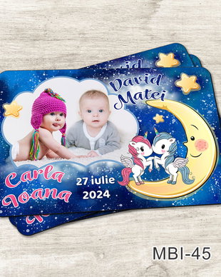 Marturii ieftine botez - Magneti personalizati pentru gemeni cu unicorni pe luna