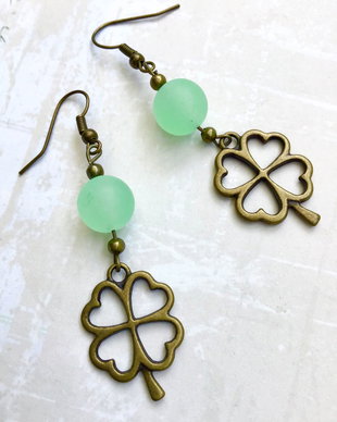 Cercei vintage trifoi / lotus & Aventurin verde