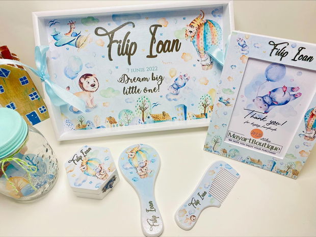 Set aniversar personalizat 1 anisor - Baby Animals Dream World - Tavita mot si accesorii