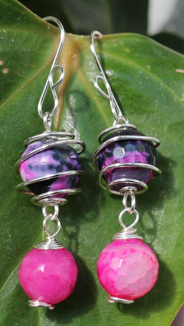Cercei handmade din sarma si agate fatetate