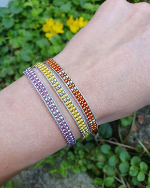 Brățări Handmade în culori vibrante