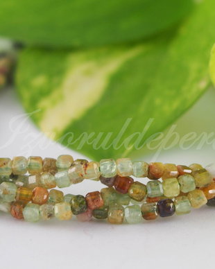Garnet fatetat 2-2.5x2-2.5mm, cod P07 (1)