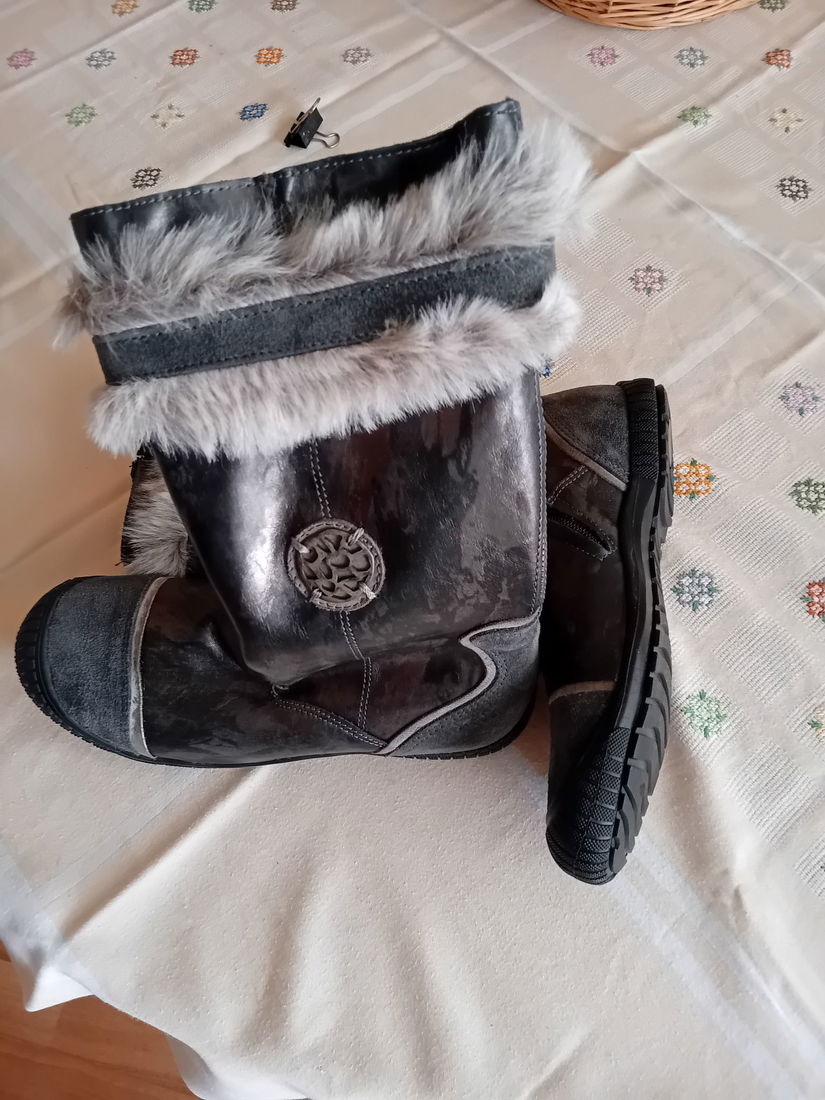 Cizme de piele