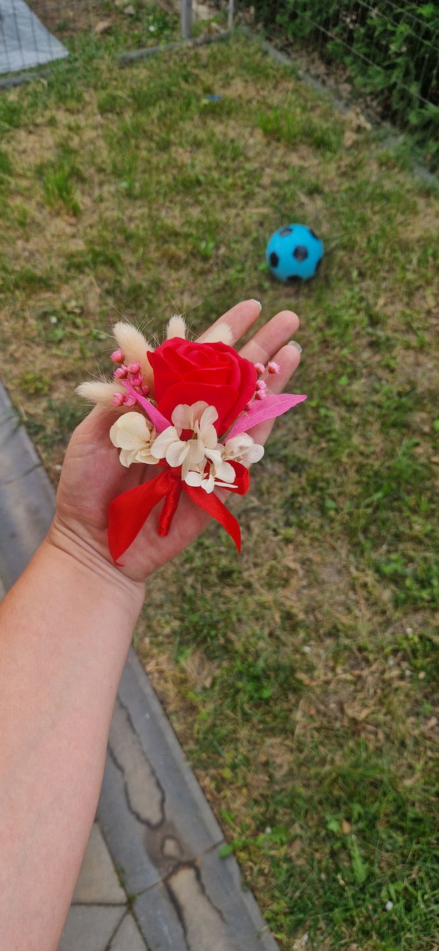 Flori de pus in piept