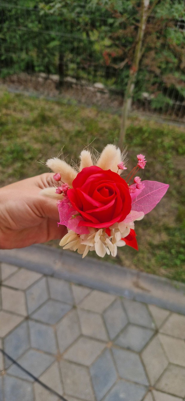 Flori de pus in piept