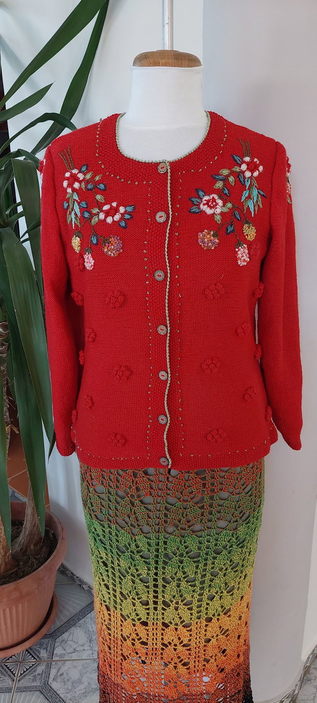 Jacheta Tirol rosie