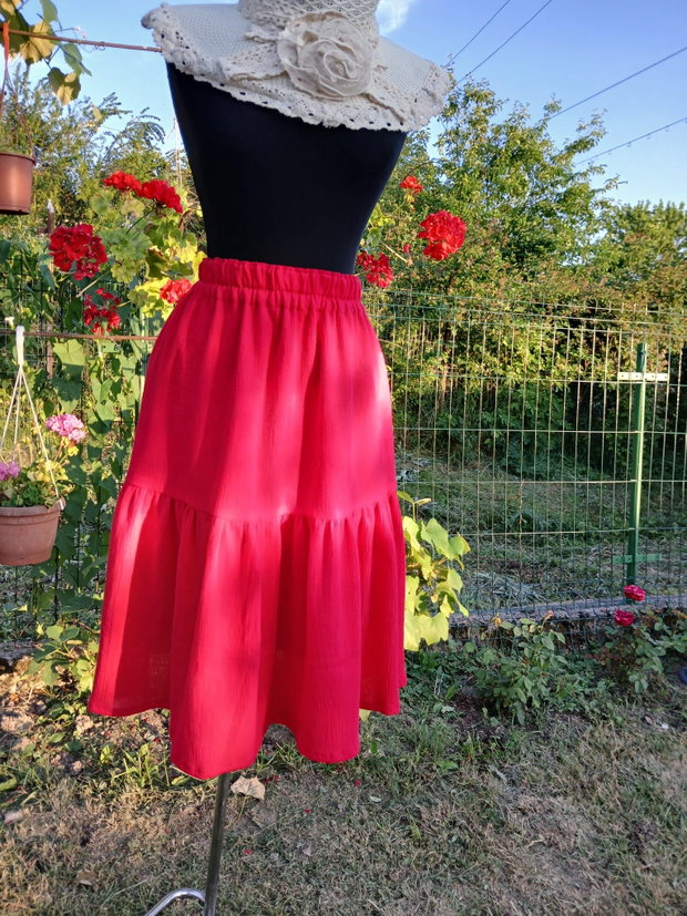 Fusta cu volane/fusta panza topita cu volane