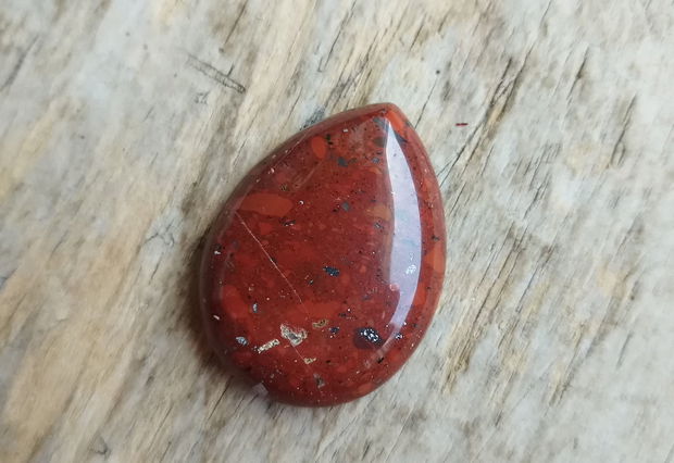 Cabochon jasp rosu, 40x30 mm