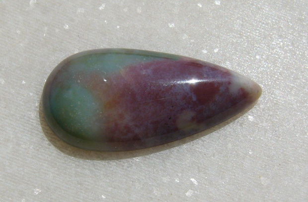 Cabochon jasper lacrima aprox 5.4x14.7x29.6 mm