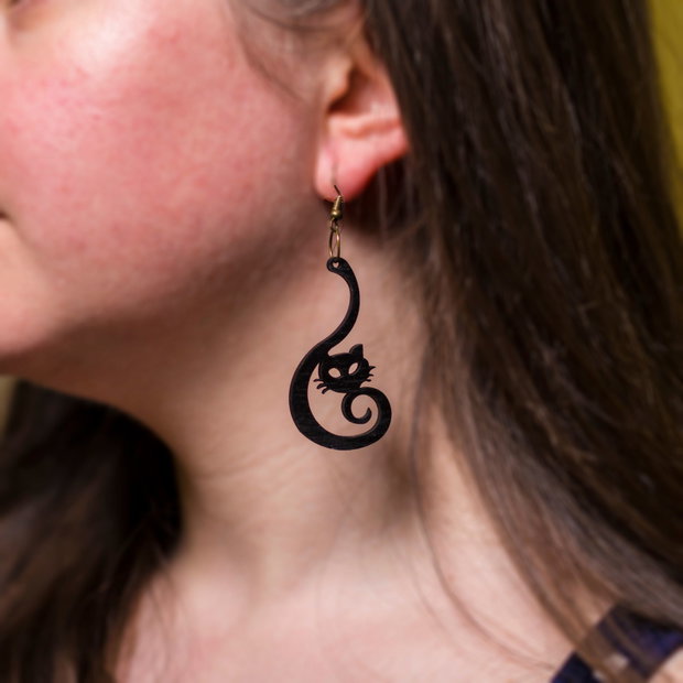 Cercei model pisica neagra