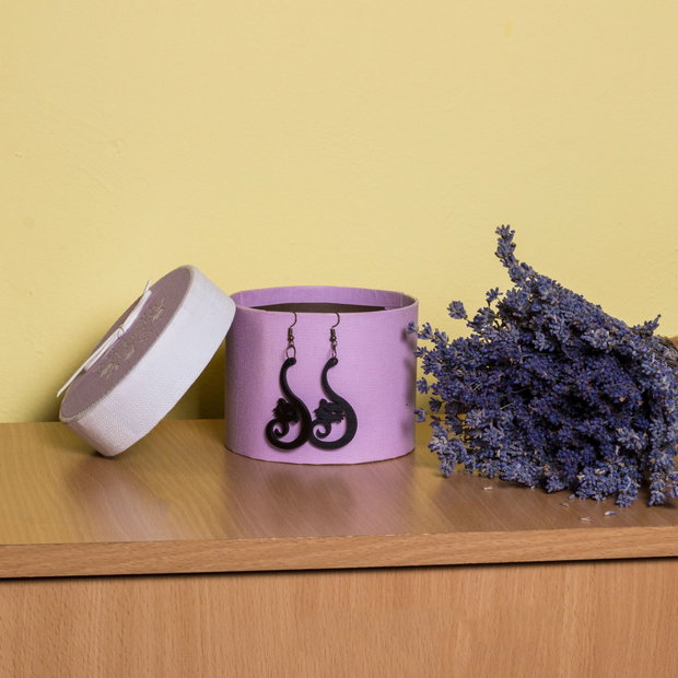 Cercei model pisica neagra