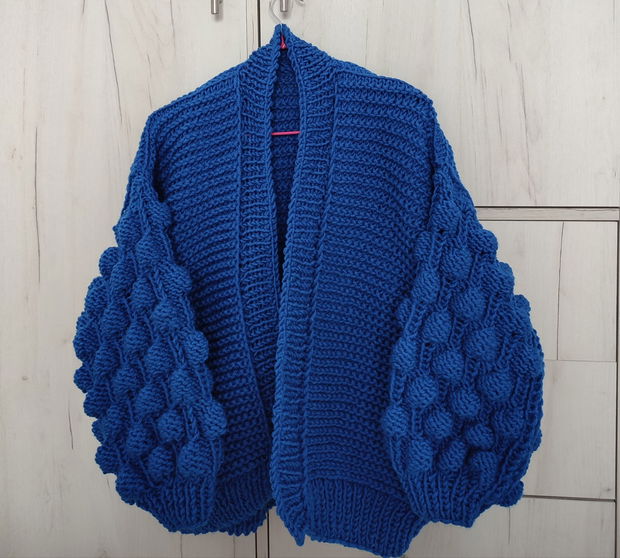 Cardigan un albastru infinit