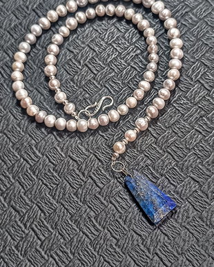Colier argint perle naturale de cultura gri argintiu lapis lazului inchidere frontala argint clasic trendy - Transport gratuit