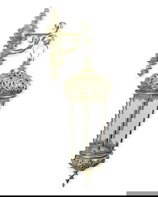 Felinar pentru perete din metal auriu