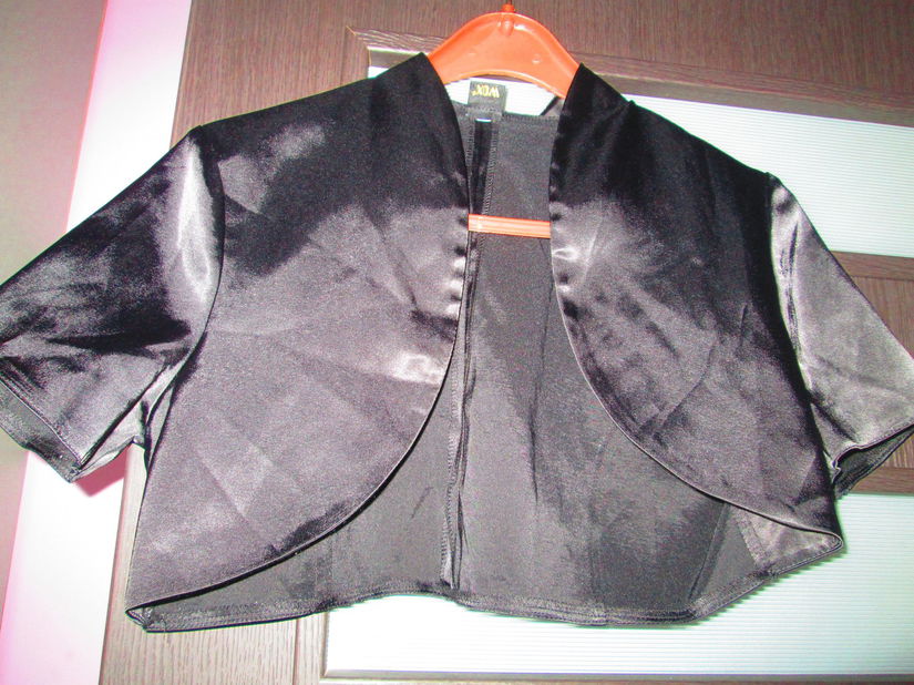 bolero negru elegant  Wox 42