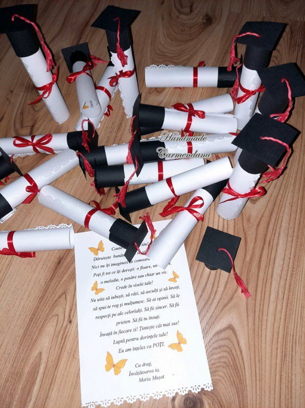 Scrisori / diplome / invitatii cu fluturi pentru  absolventi