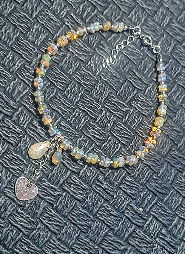Bratara argint opal de foc etiopian heishi brioleta charm inima argint minimalista boho chic trendy - Transport gratuit