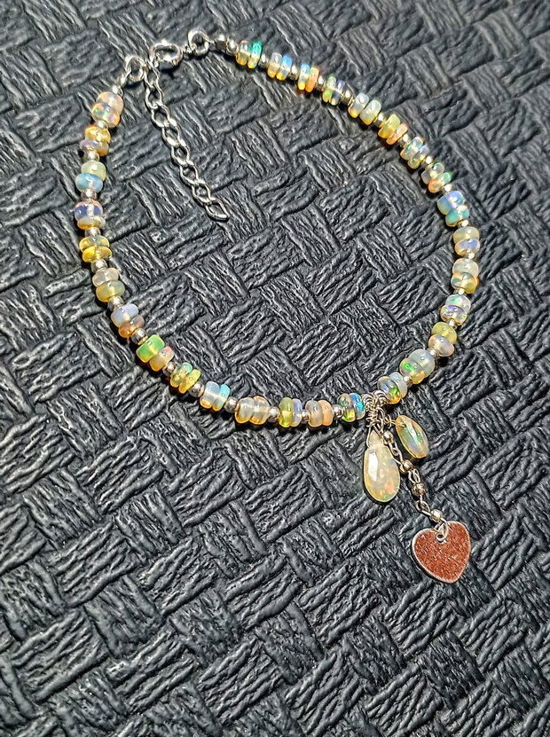 Bratara argint opal de foc etiopian heishi brioleta charm inima argint minimalista boho chic trendy - Transport gratuit