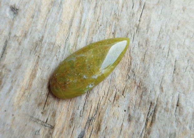 Cabochon opal verde, 34x15x5.5 mm