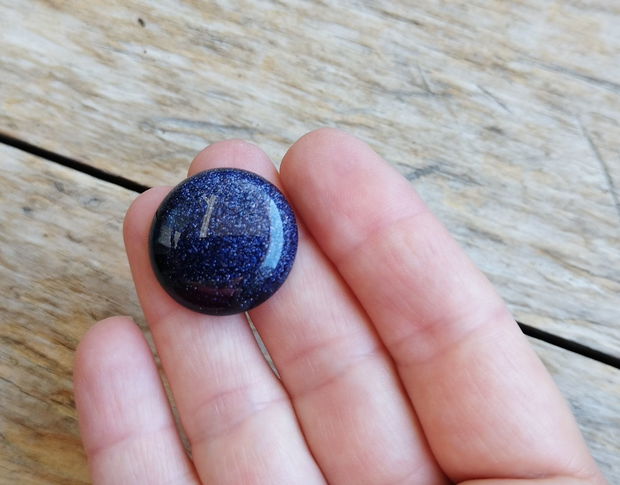 Cabochon blue goldstone, 25 mm