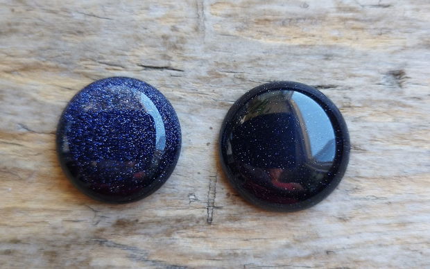 Cabochon blue goldstone, 25 mm