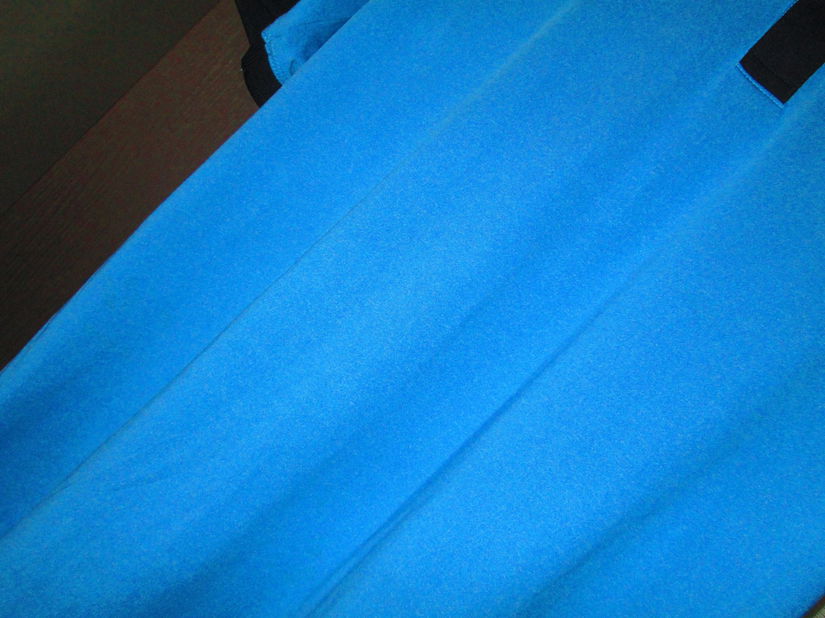 bluza albastra sport Crivit 48/50