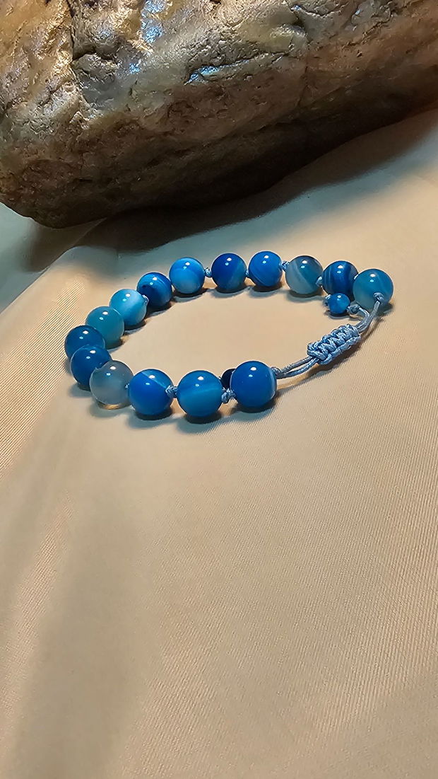 Striped blue agate