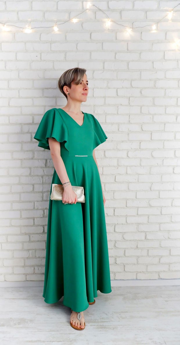 Rochie Lunga Eleganta Verde cu Volane pe Umeri