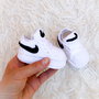 Botosei pentru bebelusi imitatie Nike. Incaltaminte nou-nascut handmade. Botosei bebe 0-6 luni LA COMANDA