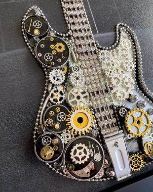 Chitara Bass cod M 642 ・Steampunk Art・Industrial Decor Vintage・Bijuterii steampunk・Cadouri Barbati