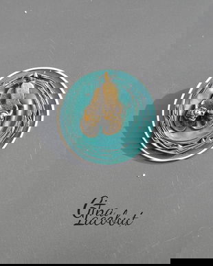 Brosa reciclata din capsule de cafea cu sandale