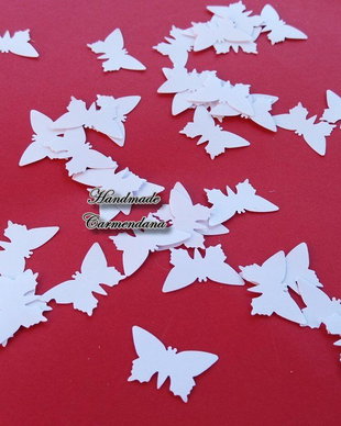 Confetti fluturi