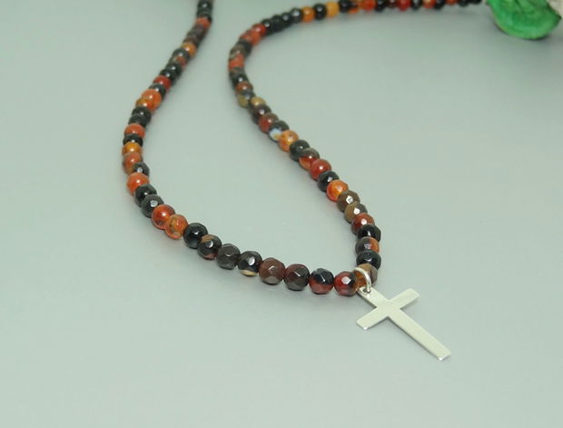 Colier agate fatetate si cruciulita