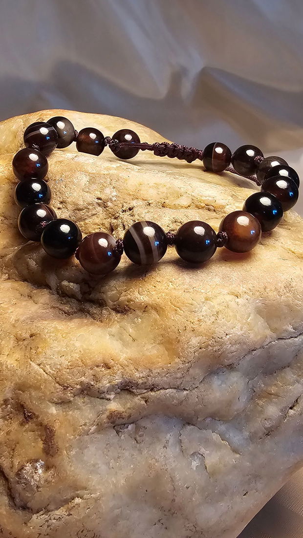 Striped brown agate