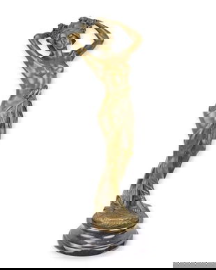 Femeie seminud-statueta din bronz cu un soclu din marmura