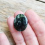 Cabochon serafinit, 25x20 mm