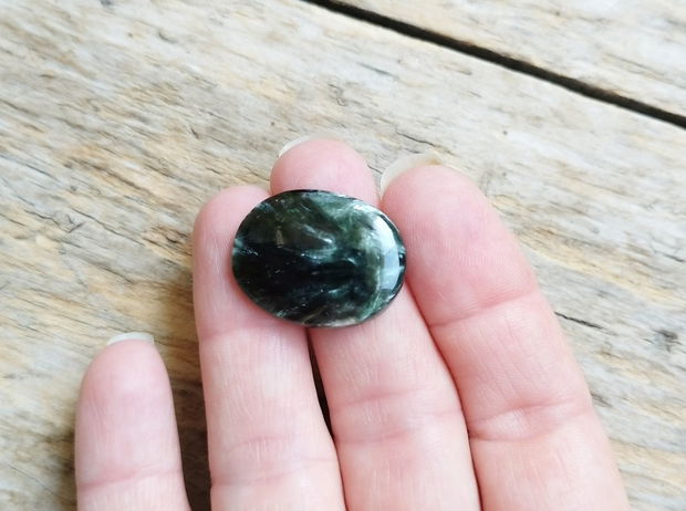 Cabochon serafinit, 25x20 mm
