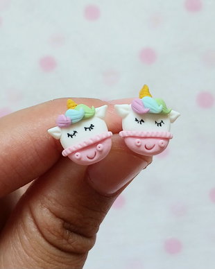 Cercei unicorni