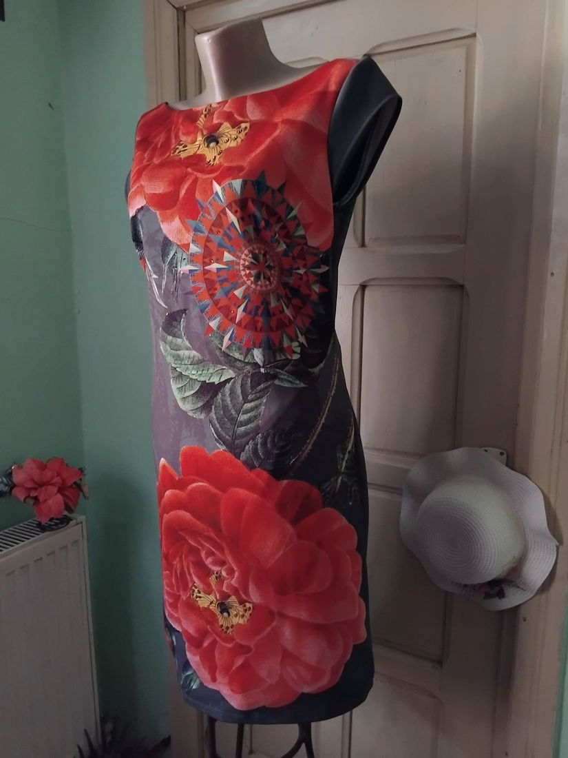 Rochie Desigual cu imprimeu 3D