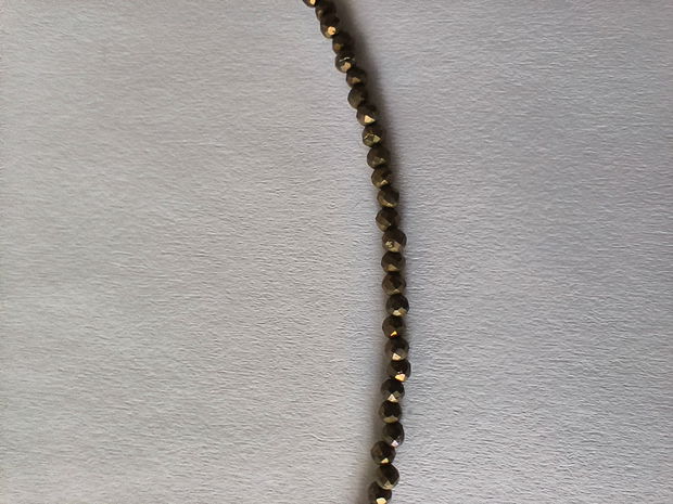 Choker Pirita