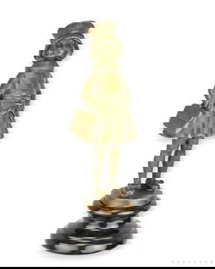 Scolarita-statueta din bronz cu un soclu din marmura